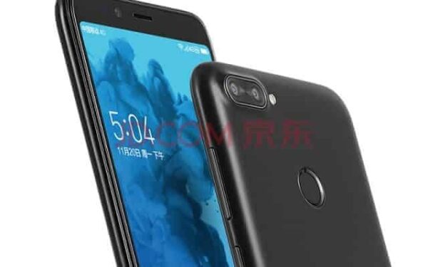 „Lenovo“ išleido pirmąjį savo „full-screen“ ekranu pasižymintį telefoną