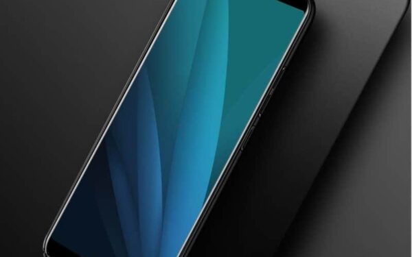 „HTC“ ketina pristatyti dar vieną išmanųjį – „HTC U12“