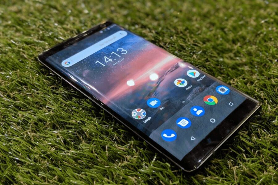Pirmas įspūdis: „Nokia 8 Sirocco“