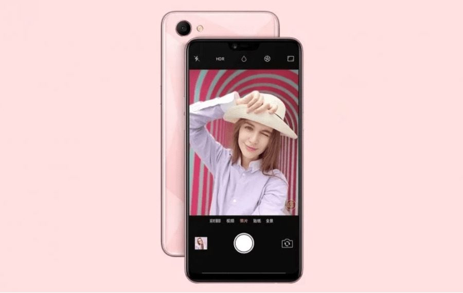 Išleista pigesnė „Oppo R15“ versija – „Oppo A3“