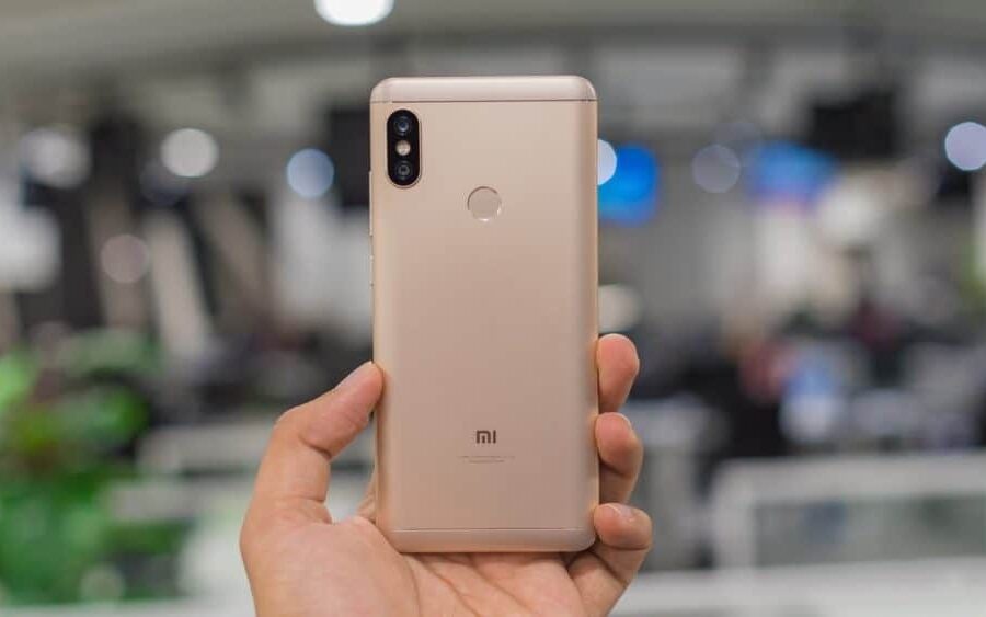 TOP 5 geriausi kiniški išmanieji telefonai iki 250 eurų – 2018 balandis