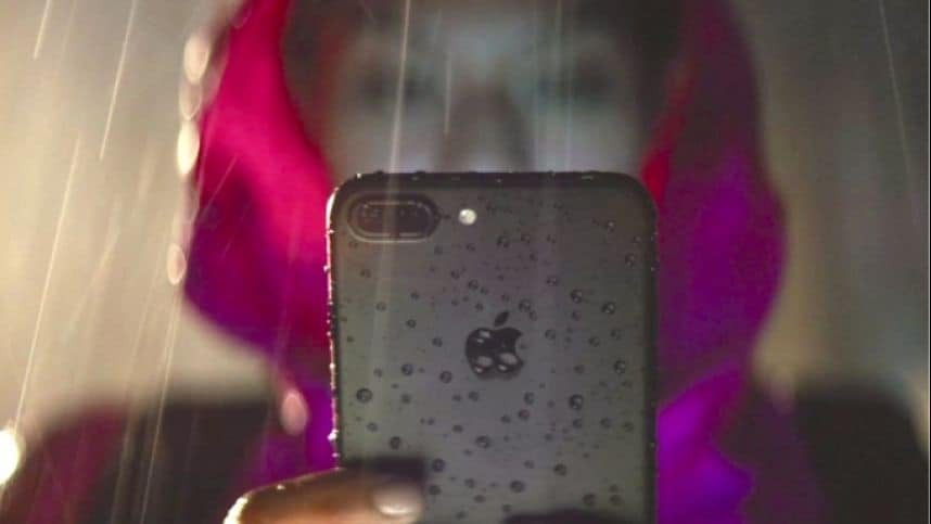 Kodėl lietus ir naujas telefonas kvepia panašiai ir mums tai patinka?