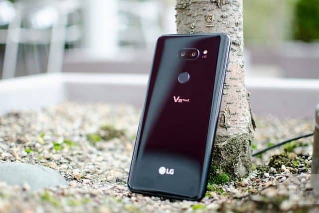 LG pristatė naująjį „LG V35 ThinQ“ telefoną