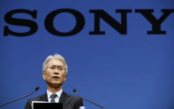 „Sony“ gali pasitraukti iš išmaniųjų telefonų rinkos