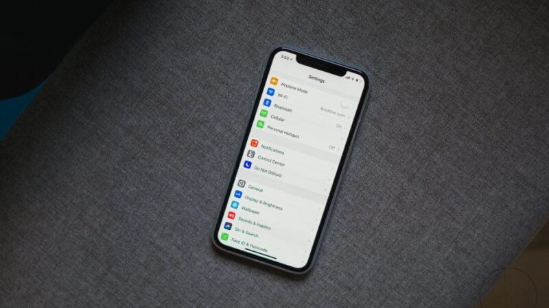 Tarp perkamiausių išmaniųjų telefonų – „iPhone X“ ir „Xiaomi Redmi 5A“