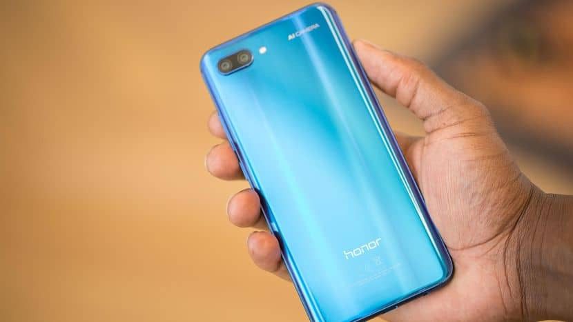 TOP 5 geriausi kiniški išmanieji telefonai iki 500 eurų – 2018 gegužė
