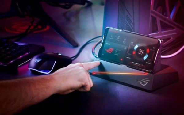 „Asus“ gali pristatyti išmanųjį su 10 GB operatyviosios atminties