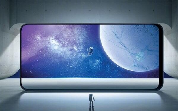 Oficialiai pristatytas beveik berėmis „Vivo Nex“ išmanusis