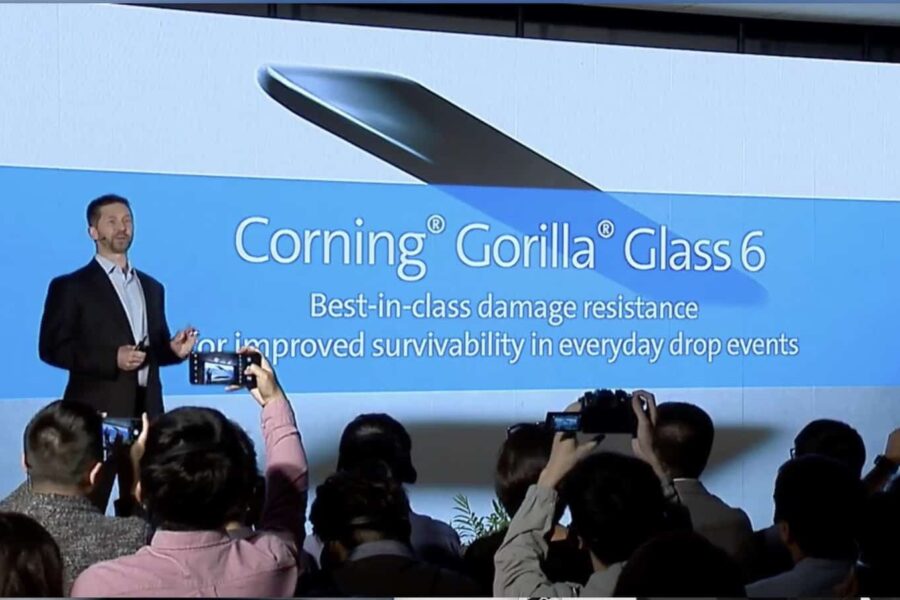 „Corning“ pristatė šeštos kartos „Gorilla Glass“