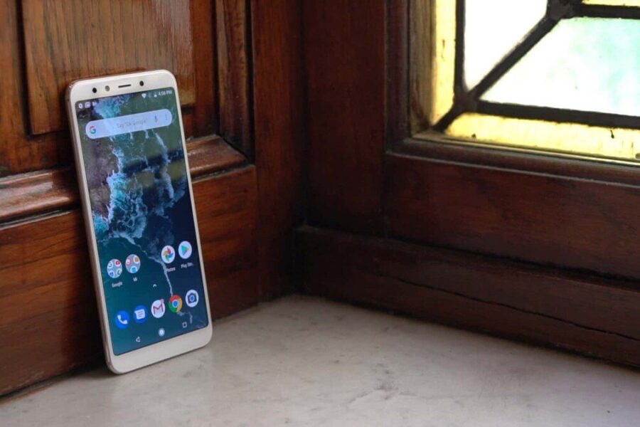 TOP 5 geriausi kiniški išmanieji telefonai iki 250 eurų – 2018 rugpjūtis