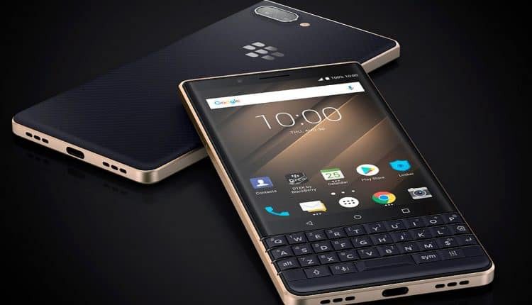 „BlackBerry KEY2 LE“ – išmanusis telefonas su mygtukais ir dviguba kamera