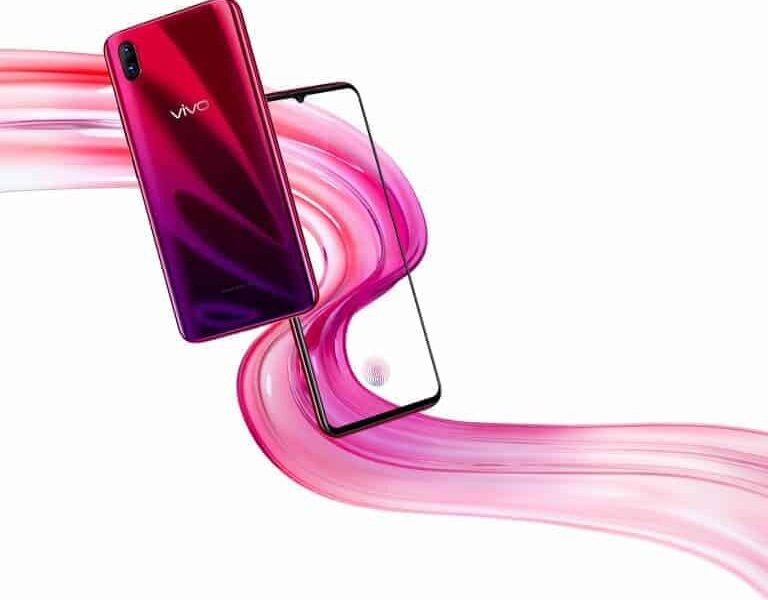 „Vivo“ pristatė išmanųjį su itin maža ekrano išpjova – „Vivo X23“
