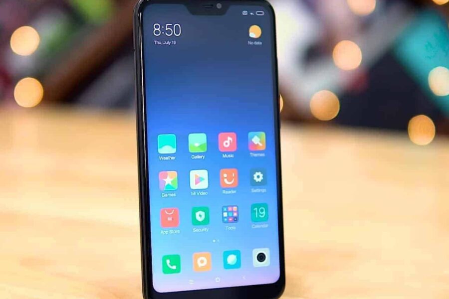 TOP 5 geriausi kiniški išmanieji telefonai iki 250 eurų – 2018 spalis