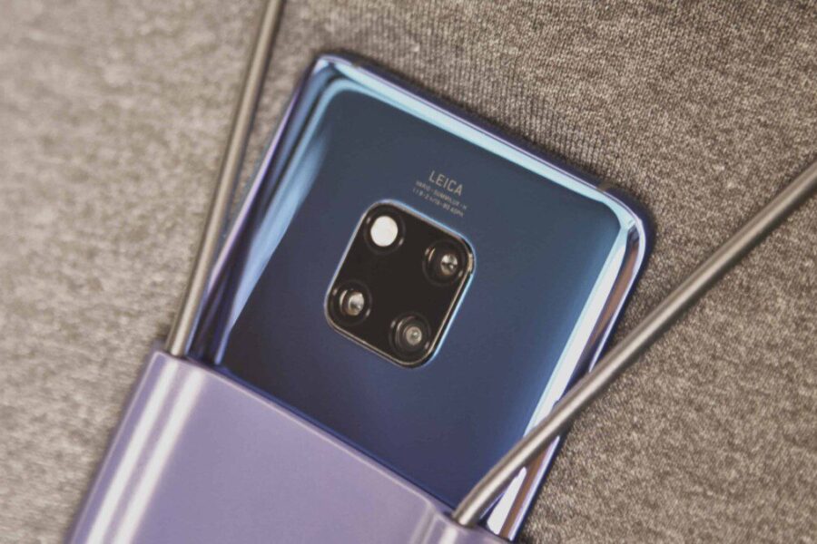 Technologijų šuolis: emocijas atpažįstanti programėlė akliesiems per sekundę padaro 75 nuotraukas