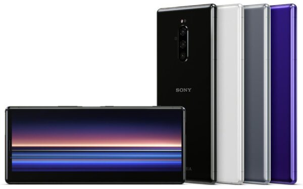 „Sony“ pristatė flagmaną su įspūdingu 4K raiškos ekranu