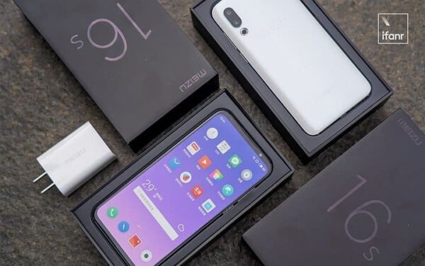 „Meizu“ pristatė naujausią savo flagmaną – „Meizu 16s“