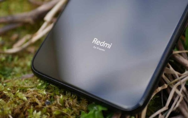 Dukterinė „Xiaomi“ kompanija „Redmi“ ruošia pirmąjį savo flagmaną