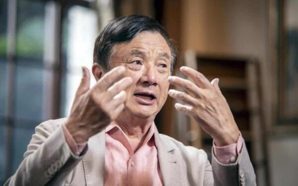 „Huawei” įkūrėjas grasina protestuosiąs, jei Kinija imsis atsakomųjų veiksmų prieš „Apple”