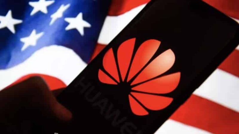 JAV ir  „Huawei“ karas: mūsų komandos narių komentarai