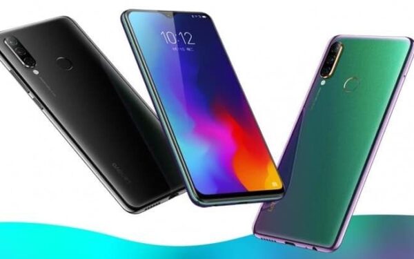 „Lenovo“ pristatė itin pigų išmanųjį su triguba kamera nugarėlėje
