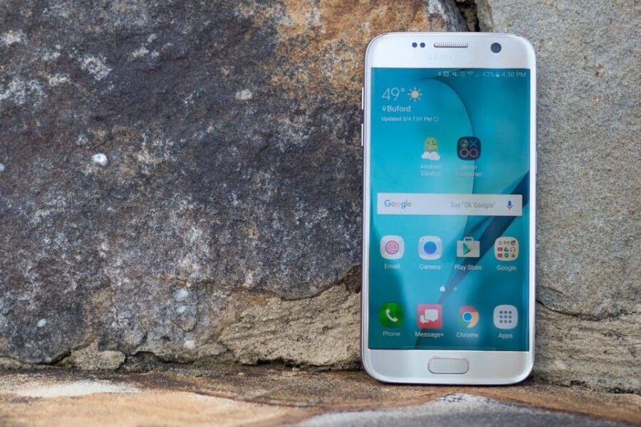Ar verta pirkti „Samsung Galaxy S7” 2019 metais?