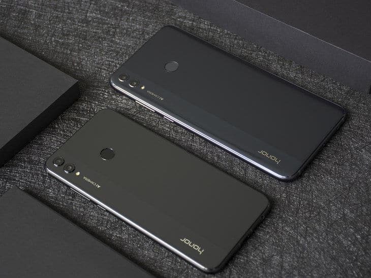 „Honor 9X“ planšetafonas pastebėtas ir Rusijos sertifikavimo tinkle