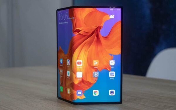 „Huawei Mate X“ su 5G ryšiu pasiekia įspūdingo duomenų parsiuntimo greitį
