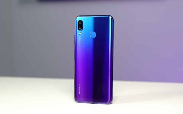 „Huawei“ ruošia naują telefoną – vidutinės klasės „Nova 5i“