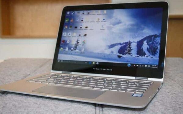 „Intel“, „HP“, „Dell“ ir „Microsoft“ stoja į kovą prieš D.Trumpą