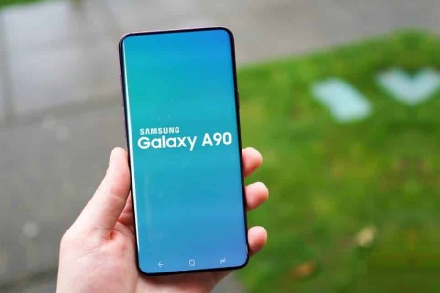 „Samsung“ ruošia naują flagmaną – „Samsung Galaxy A90“