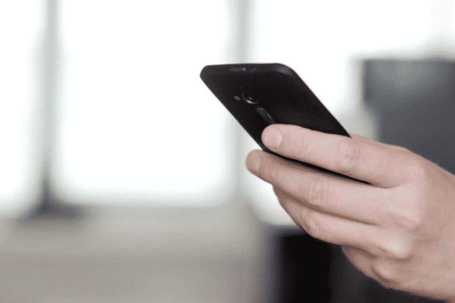 SMS žinutes nugalėjo susirašinėjimo programėlės