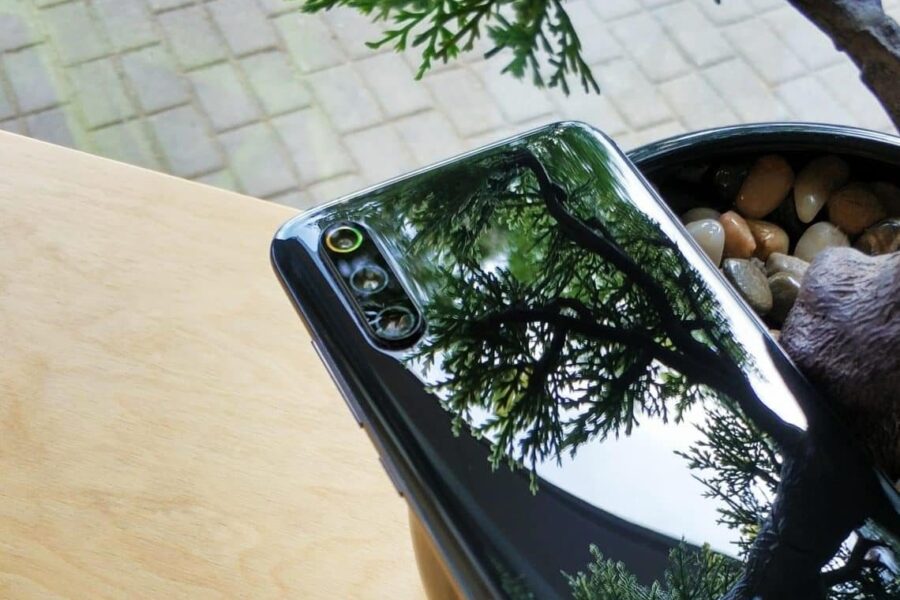 Kinijoje neįtikėtinai žema „Xiaomi Mi 9“ kaina, o taip pat ir daugybė papildomų akcijų ir konkursų