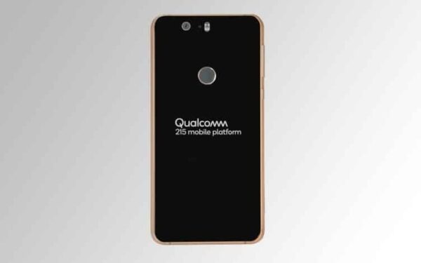 „Qualcomm Snapdragon 215“ – procesorius pakelsiantis biudžetinius telefonus laipteliu aukščiau
