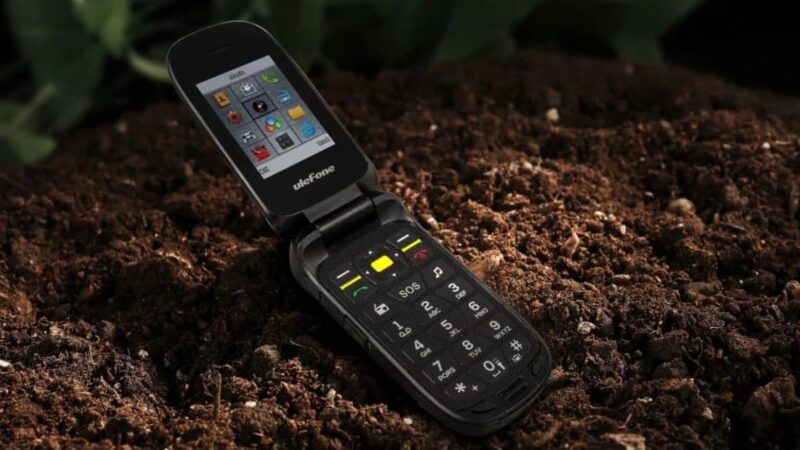Sukels nostalgiją: „Ulefone“ netrukus išleis itin atsparų atlenkiamą telefoną