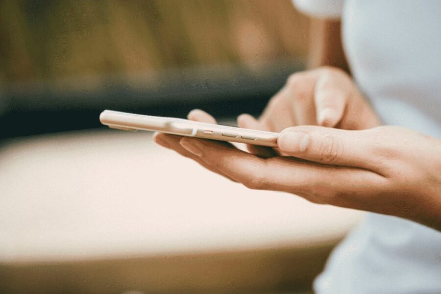 Tyrimas: mobiliojo banko paslaugomis pasitiki kas trečias žmogus