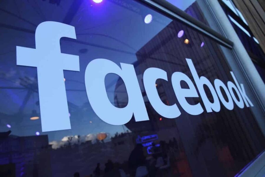 „Facebook“ išrado pirštų galiukų fotoaparatą