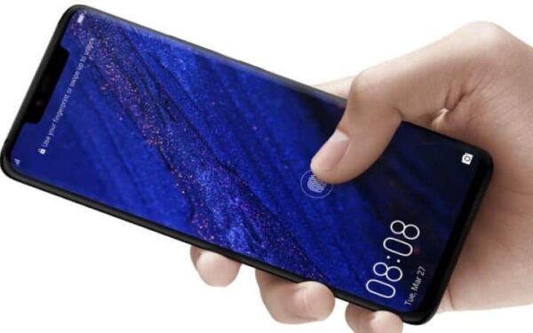Nutekėjo „Huawei Mate 30 Pro” išvaizda – telefonas pamatytas viešumoje