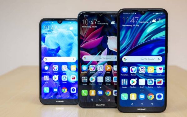 Renkamės pigų „Huawei“ telefoną – kurį „Y“ serijos išmanųjį telefoną pasirinkti?