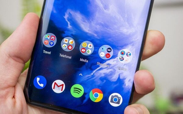 Staigmena: „OnePlus 7“ turėtojai gali būti tarp pirmųjų gavusių „Android 10“