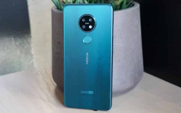 Berlyne pademonstruotos „Nokia“ naujienos – nauji telefonai, ausinės ir puikios kainos