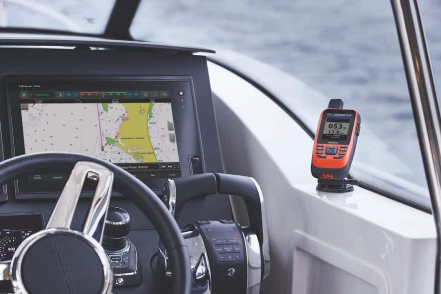 Garmin pristato aukščiausios klasės buriavimo rankinį navigacijos įrenginį