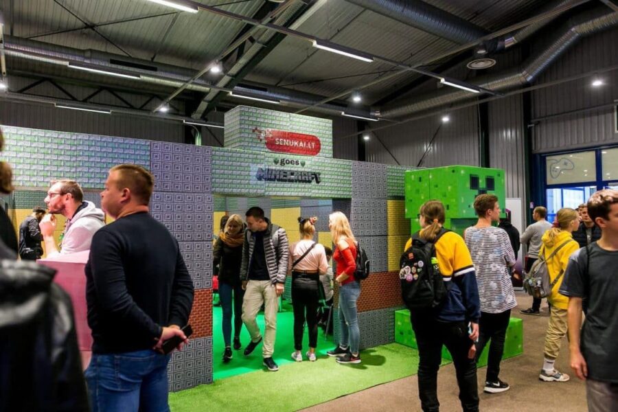 Realaus dydžio „Minecraft“ namas – per 70 valandų pastatytas iš 200 dėžių