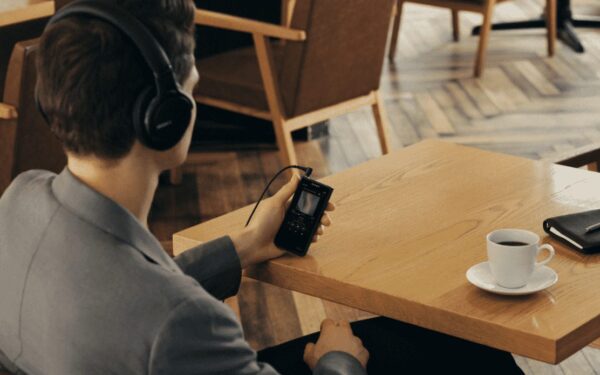 „Sony“ parodoje IFA pristato naujų asmeninių garso aksesuarų spektrą