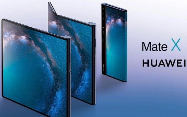 Dar šį mėnesį turėtų prasidėti „Huawei Mate X“ sulenkiamo telefono prekyba