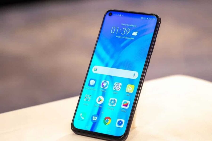 Dukterinė „Huawei“ kompanija „Honor“ ruošiasi nustebinti – netrukus pristatys „V30“ modelį