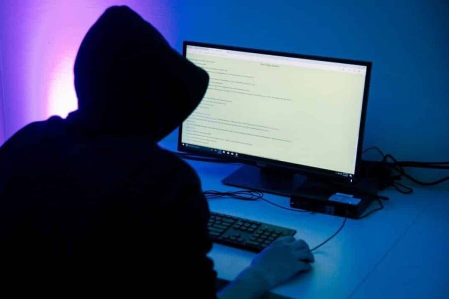 ESET aptiko juodajame internete „bitcoinus“ vagiančius kenkėjus