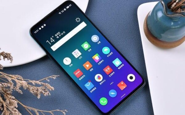 „Meizu“ pristatė naująjį „Meizu 16T“: „Snapdragon 855“, 4500 mAh baterija ir triguba kamera