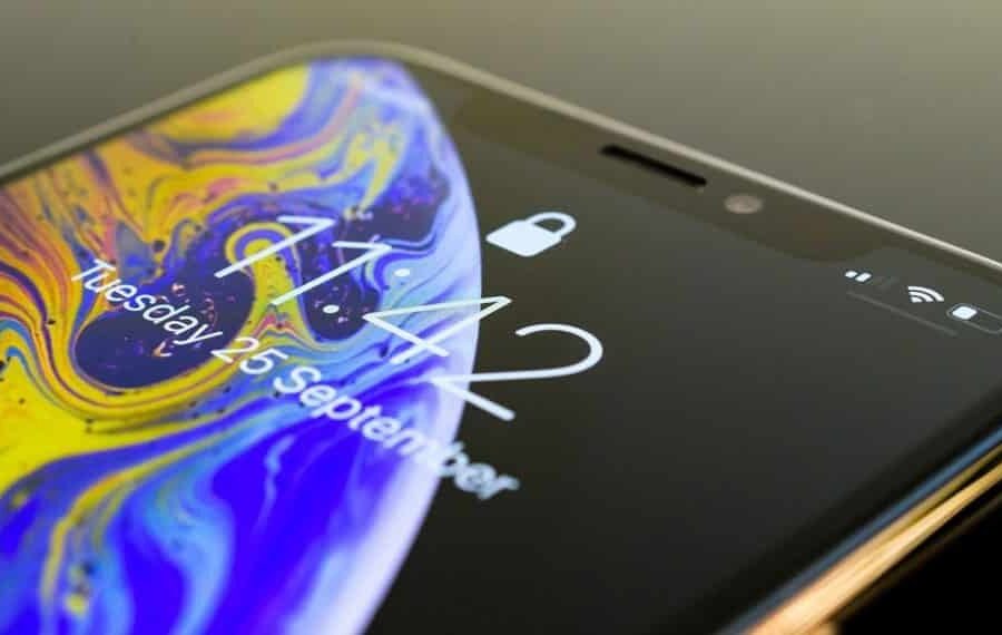 Milžiniškas „iPhone 11 Pro“ populiarumas verčia aktyviau dirbti „Samsung“, sužinokite kodėl