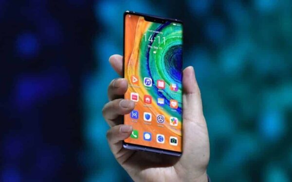 Neįtikėtina: Kinijoje „Huawei“ neturi jokios konkurencijos, pardavimai auga nerealiais tempais