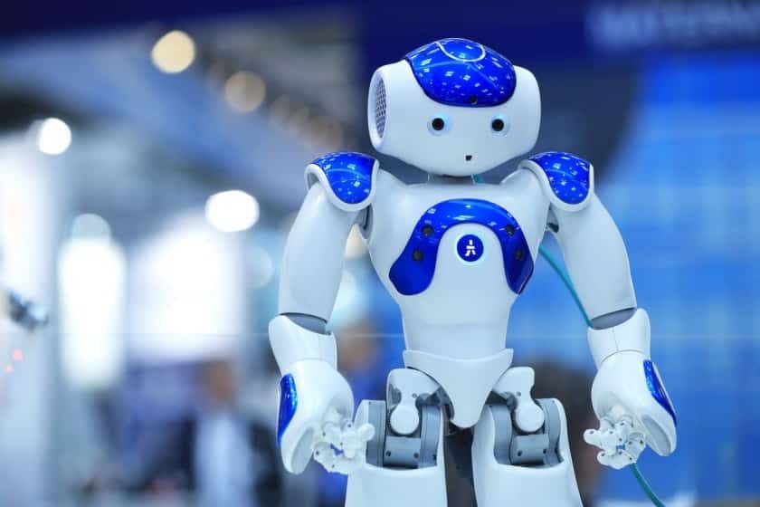 Robotų eros iššūkis: darbo iš žmonių neatims, bet privers nuolat mokytis